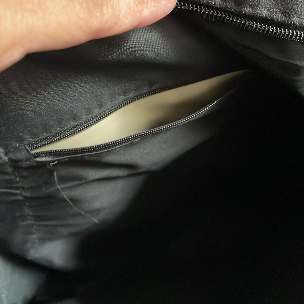 Black tote - Picture 6 of 9